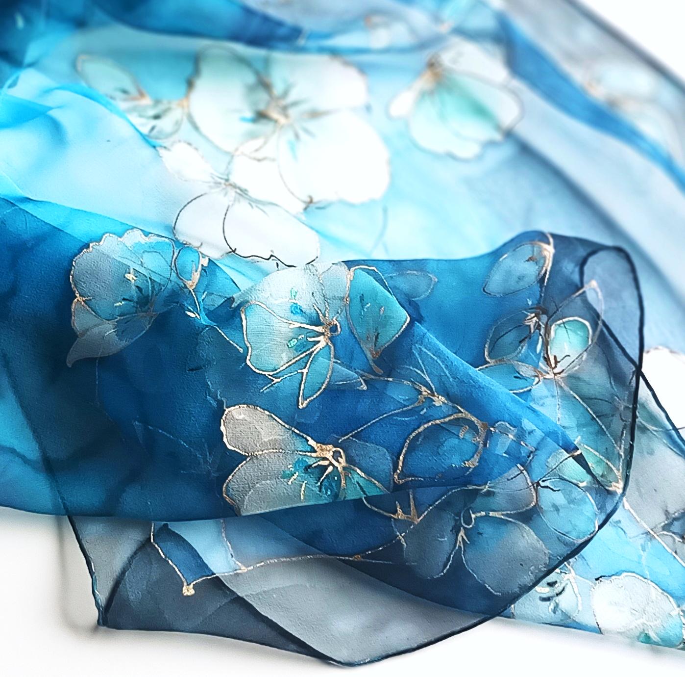 Foulard di seta dipinto a mano fiori Italia