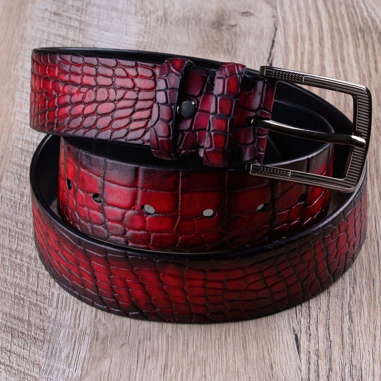 Exquisite Red Gradient Croco Leather Belt - Perfect for Men