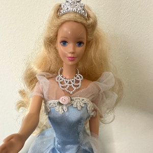 ヴィンテージ バービー人形 眠れる森の美女 1996 眠れる森の美女