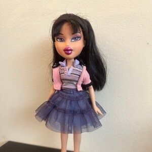 Rare Bratz Doll Jade 'Strut It' with Extra Jacket  MGA Teenage Fashion Doll