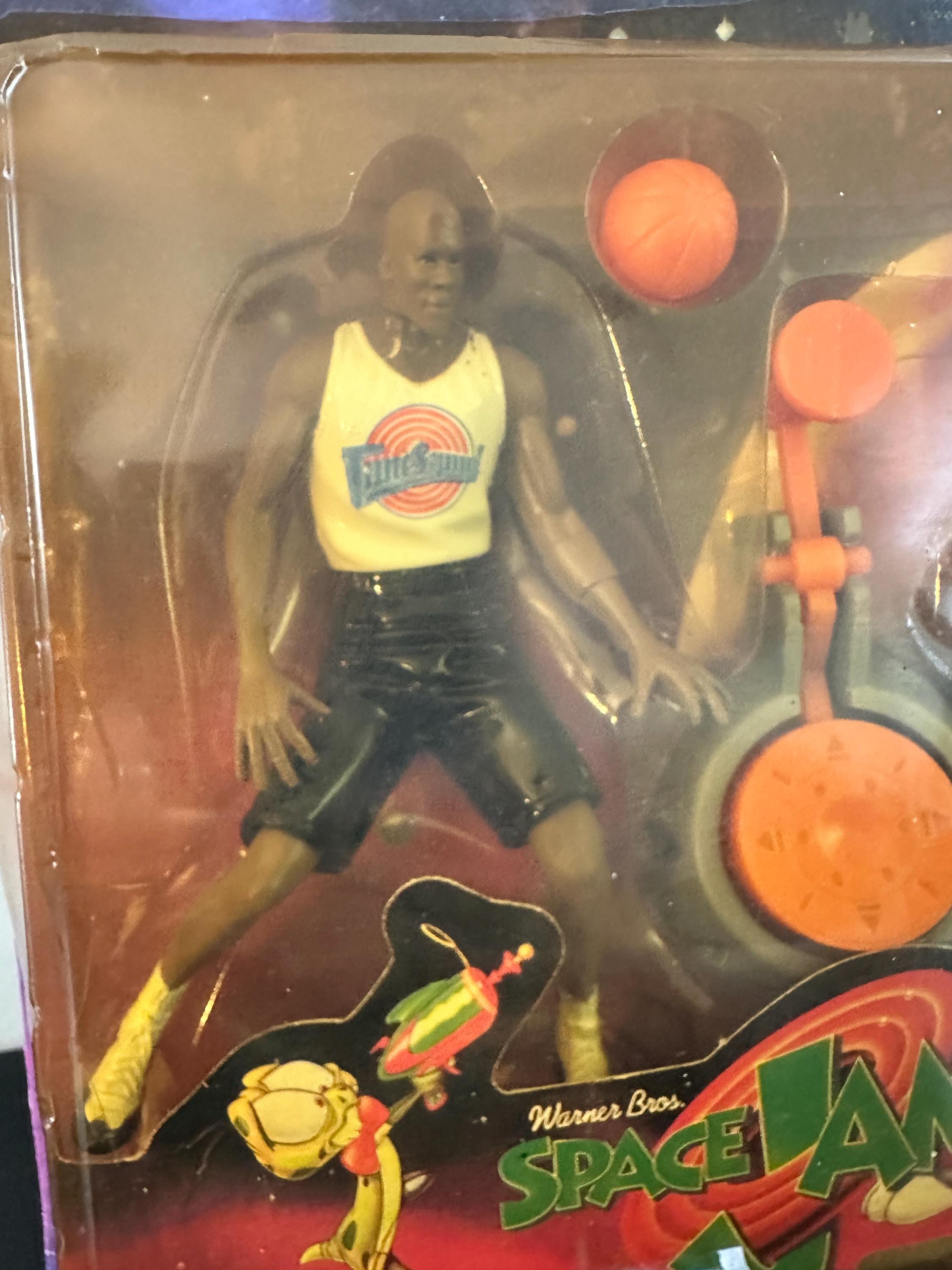 1996 Space Jam Michael Jordan & Elmer Fudd Action Figure Set – Playmates WB 