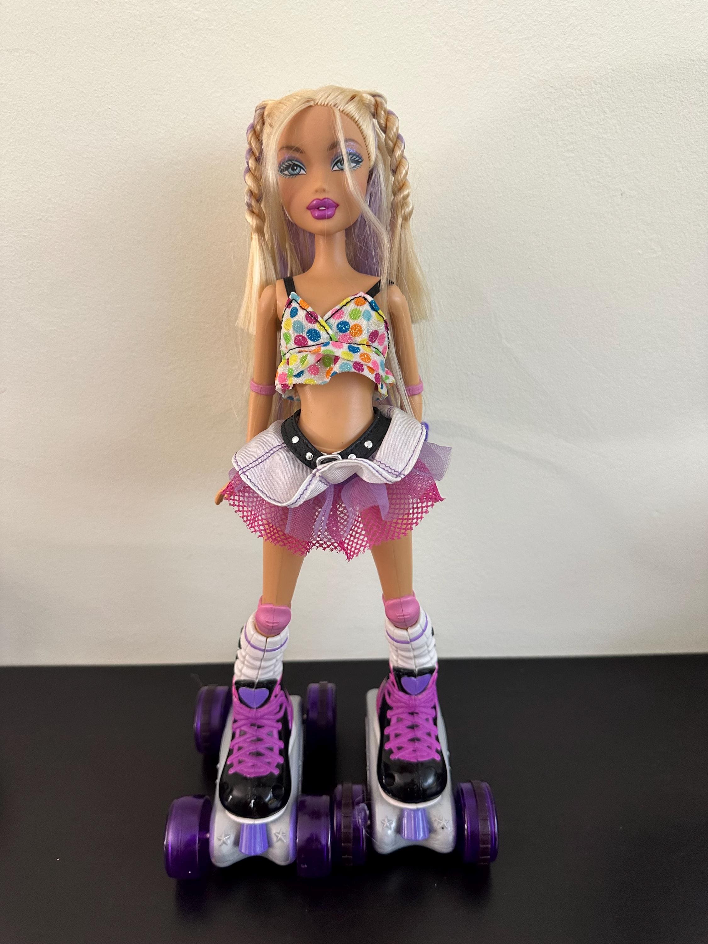 Barbie Rollers Tendance – Poupée Avec Patins, Tenue Cool, Chiot – Cheveux Afro Naturel – Dès 3 Ans