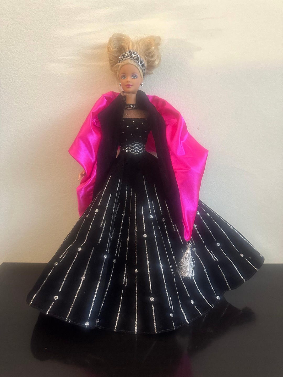 エレガンス・イン・ブラック 1998 ハッピーホリデーバービー - Etsy 日本