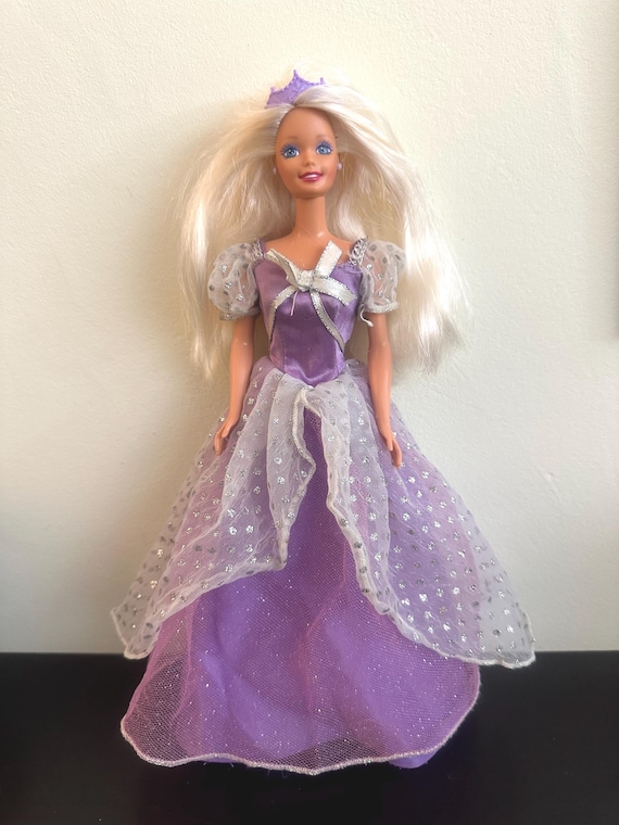 fitted lace wedding dress Year 2009 Barbie A Fashion Fairytale DVD Series 12 Inch Doll : MARIE ALECIA  T5219 in Purple Dress with Necklace, Sunglass and Pet Dog