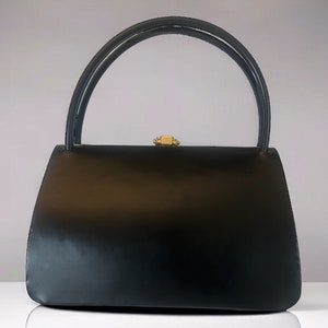 Sac vintage noir pour femme avec fermoir à fermoir - Sac à main élégant et stylé d'Athènes, Grèce