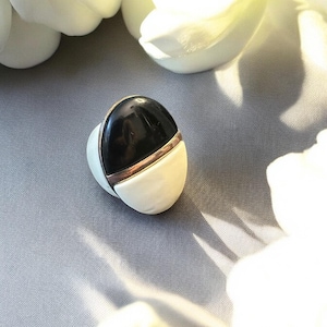 Vintage 1970s Chunky Cream and Black Plastic Statement Ring - Mod Space Age Jewellery