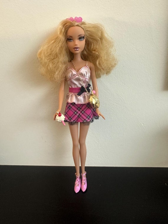 Vintage My Scene Kennedy Doll With Pink Accessories Fashion Doll