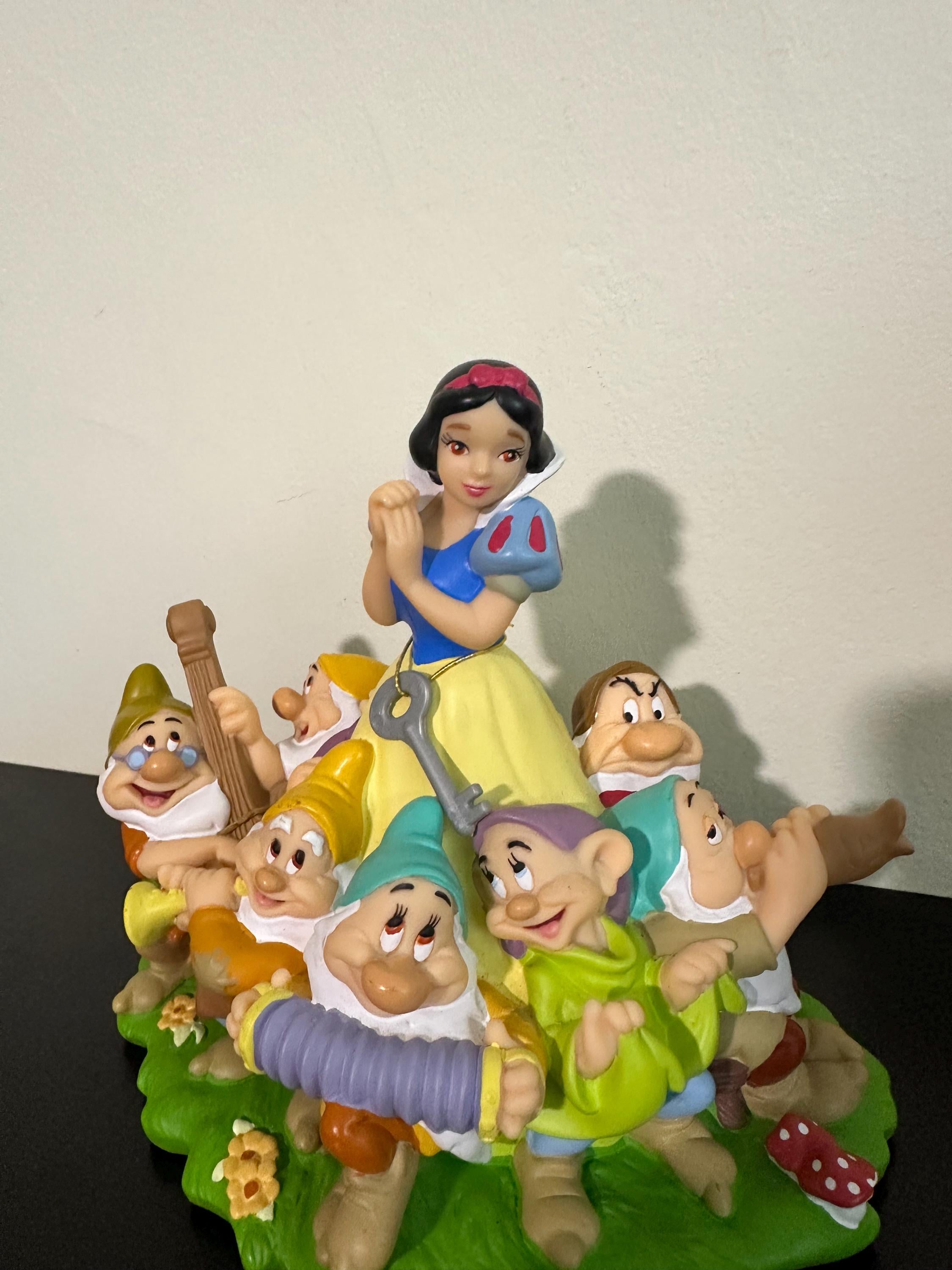 ヴィンテージ ディズニー ブリーランド 白雪姫と七人のこびと 貯金箱
