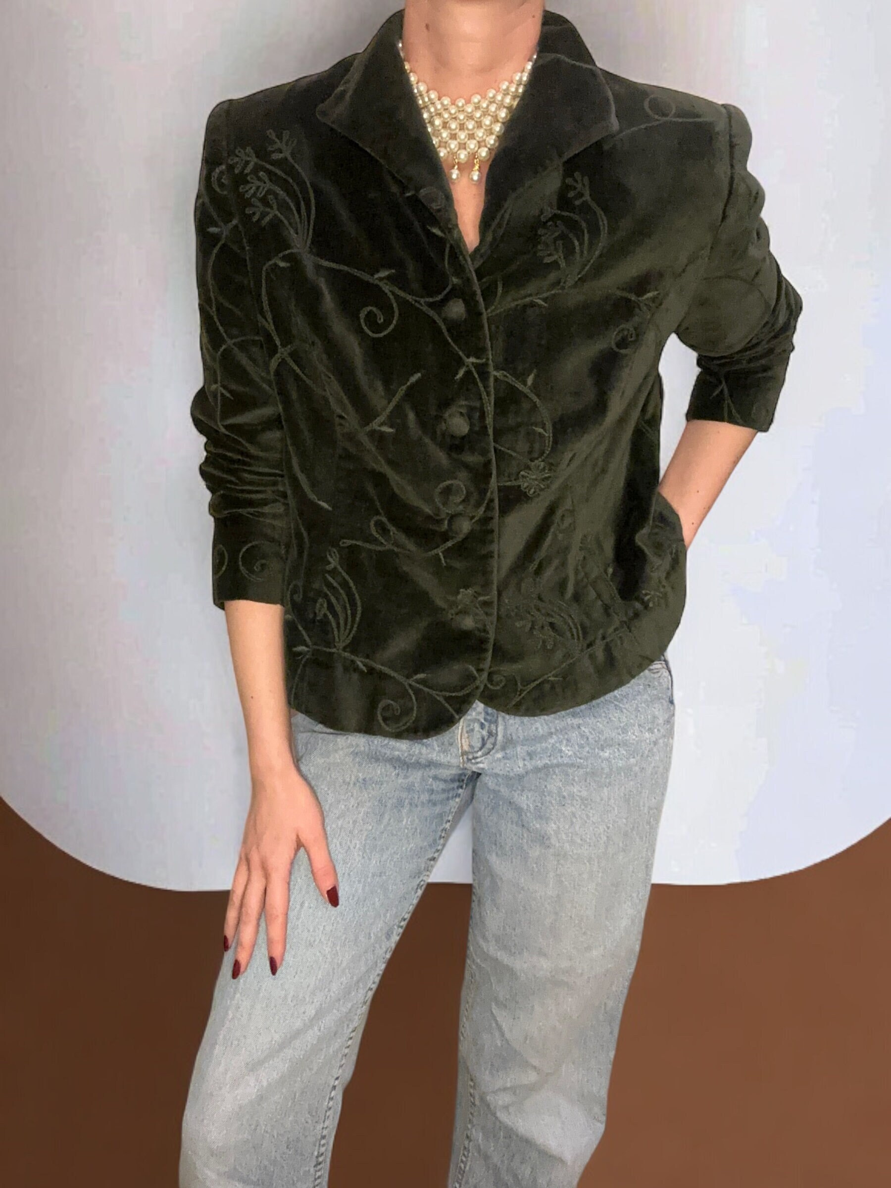 Green Velvet Jacket With Floral Embroidery - Vintage Style Women