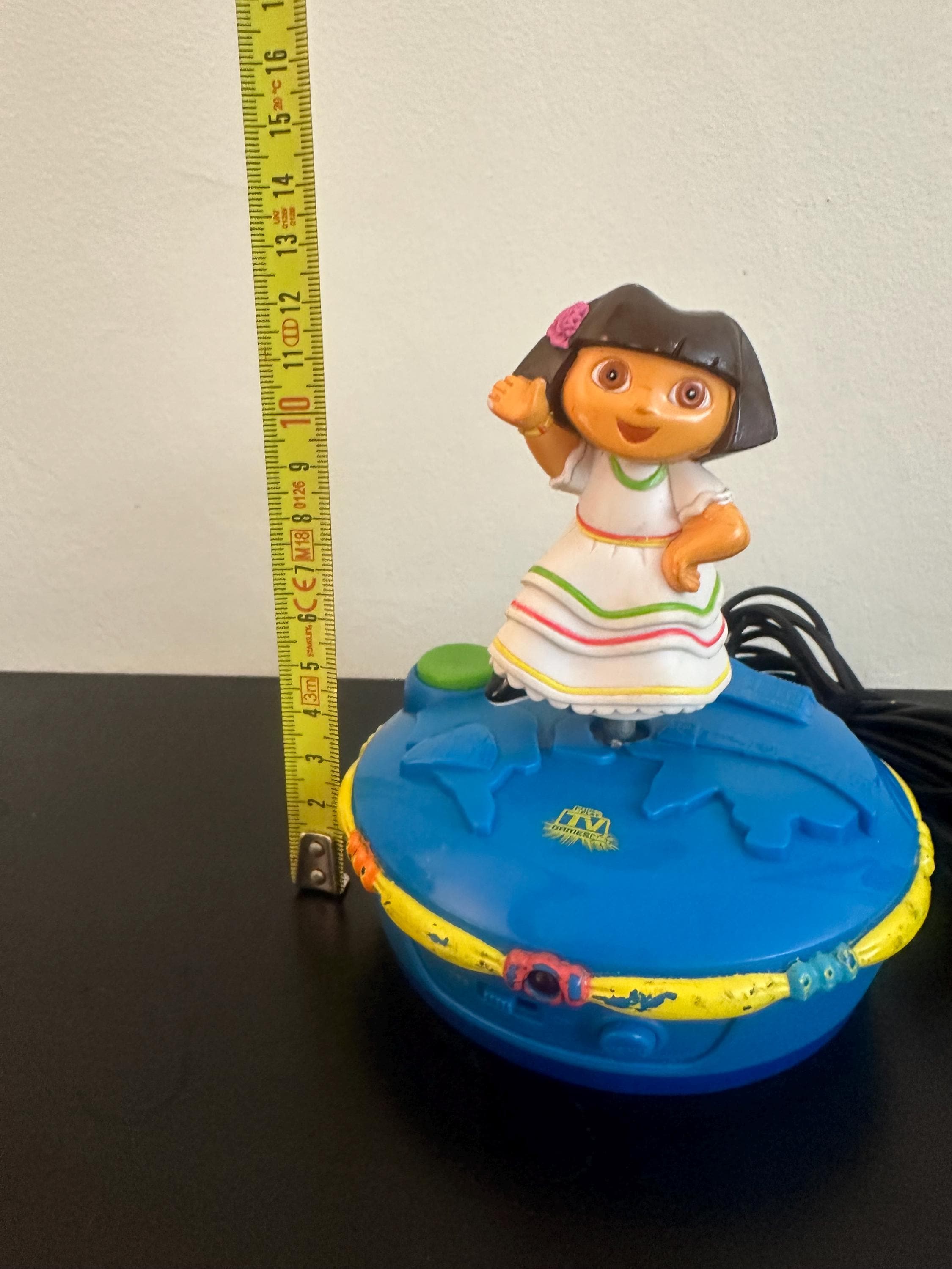 RARE Dora the Explorer: Dora's World Adventure Plug & Play TV Game