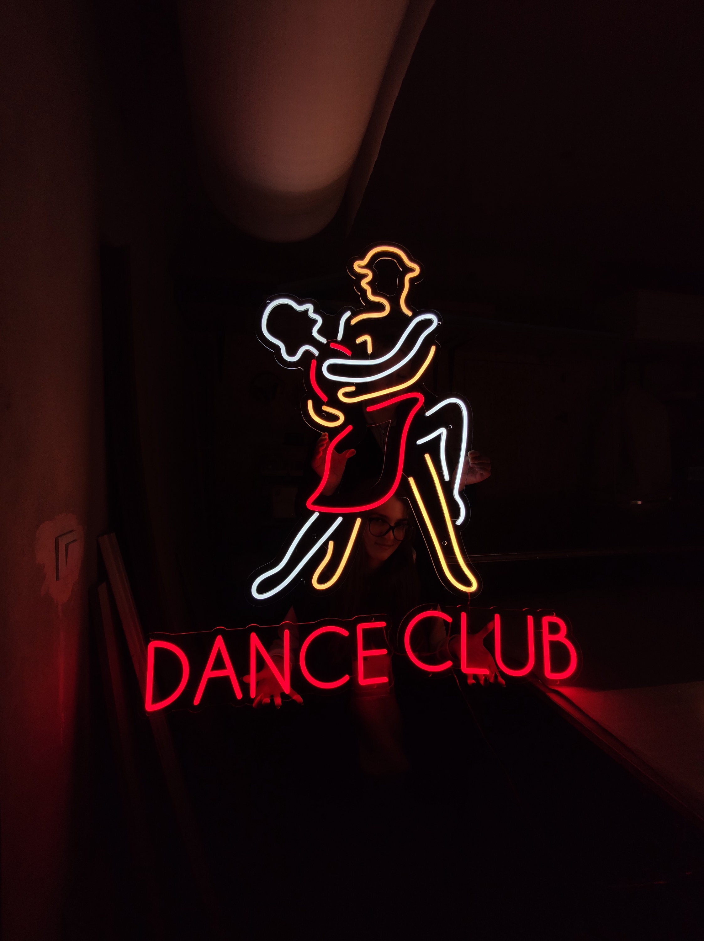 ダンサーのネオンサイン、ダンスクラブのネオンライト、社交ダンスの