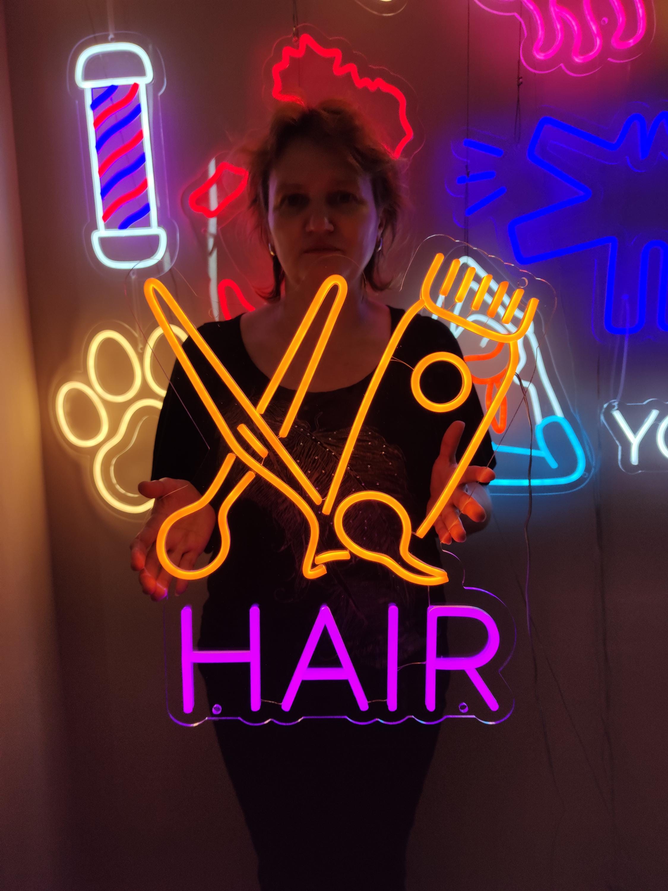 Scissors and Hair Clipper Neon Sign. Barber Machine Led Neon. Hair