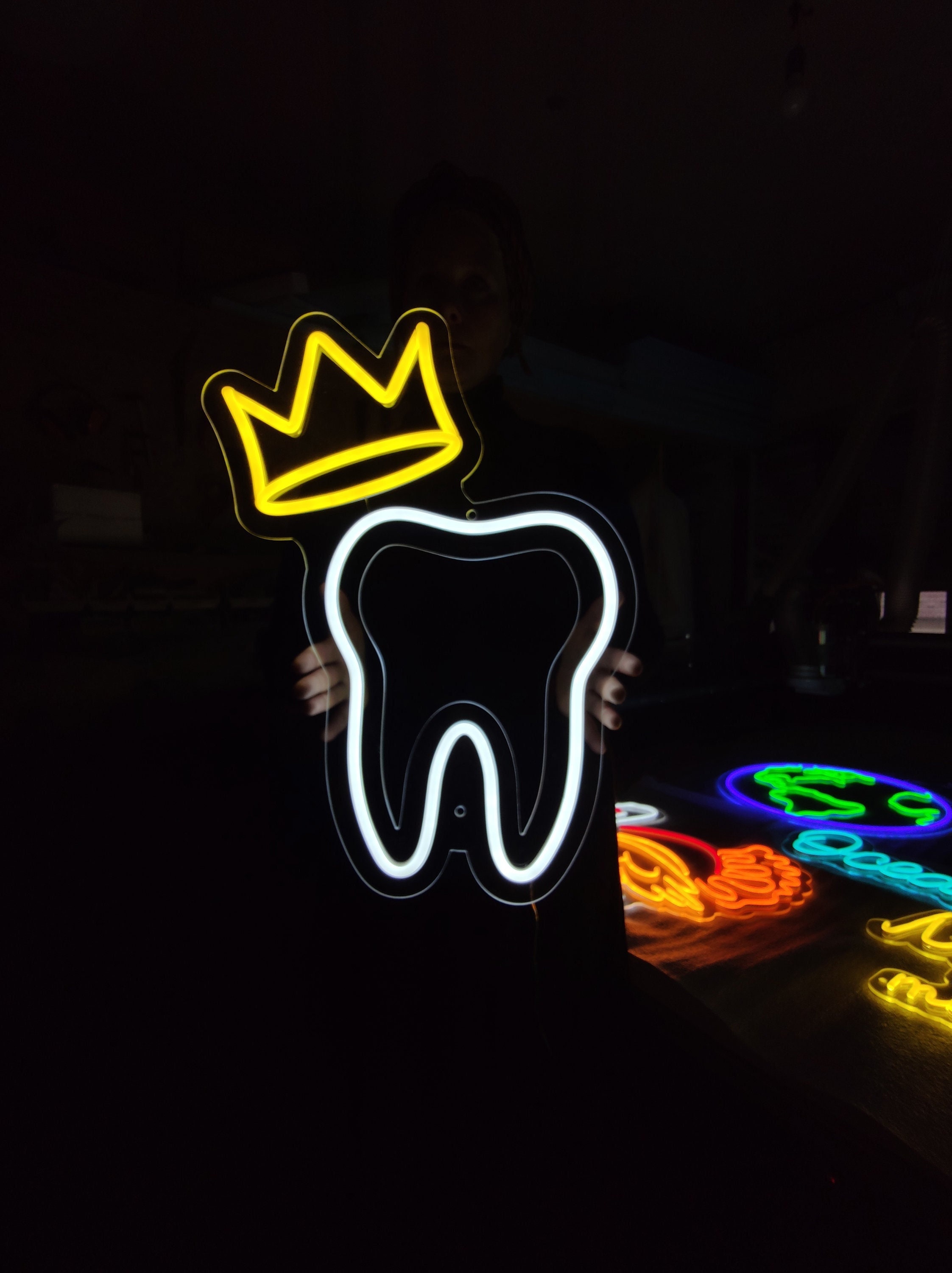 Tooth neon sign, tooth with a crown led neon, medicine led light, dentist night light wall decor, dental clinic sign, molar led sign