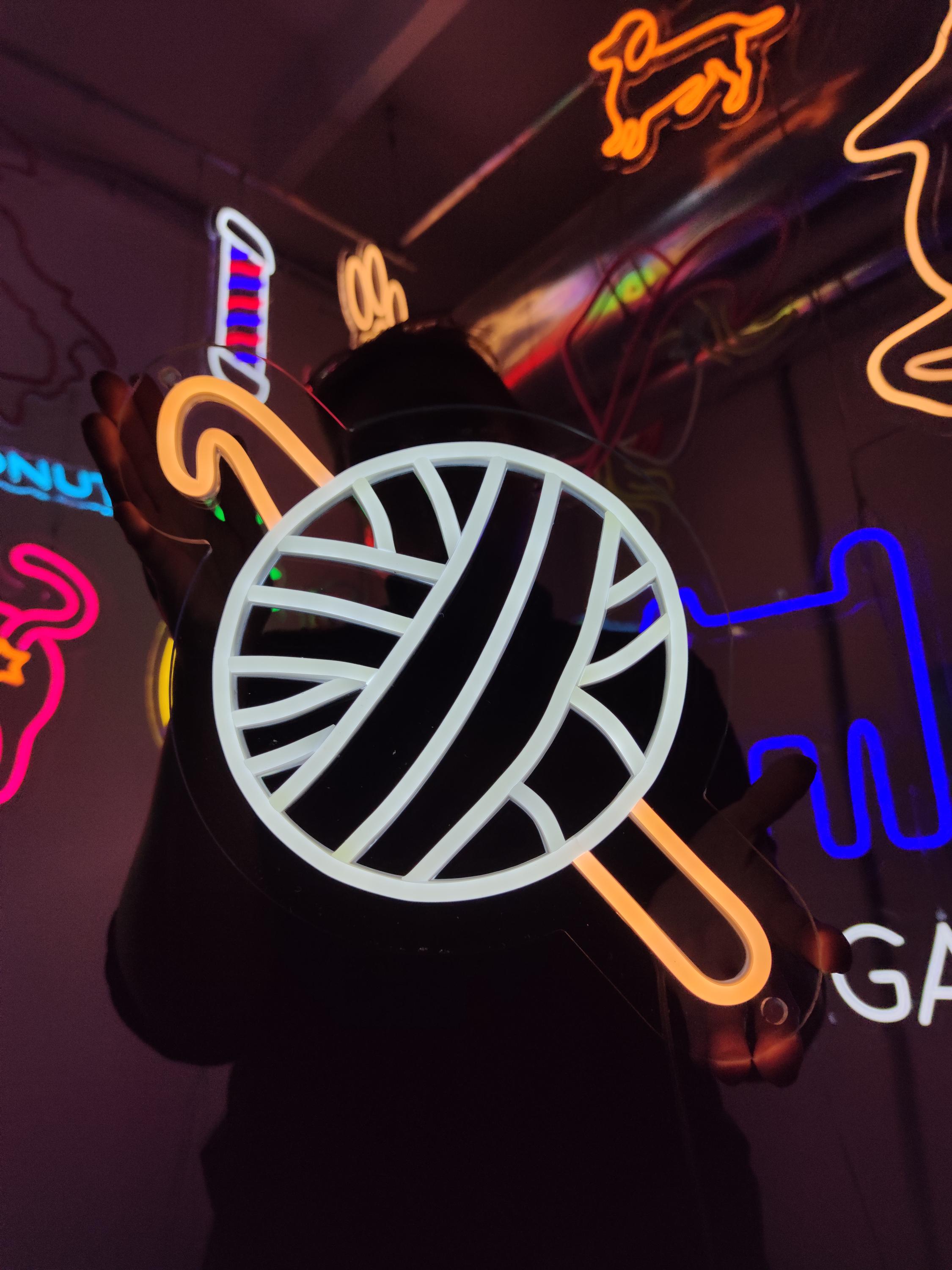 Knitting Neon Sign: the Perfect Sign for Yarn Shops. Skein of