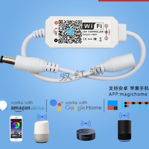 Op de afbeelding: Witte Wi-Fi LED-controller met een QR-code en de tekst "Wi Fi LED CONTROLLER Output 96W CE FC". De controller is compatibel met Amazon Alexa en Google Home. De tekst "Ondersteunt Android- en Apple-telefoons APP:magichome" is ook zichtbaar.