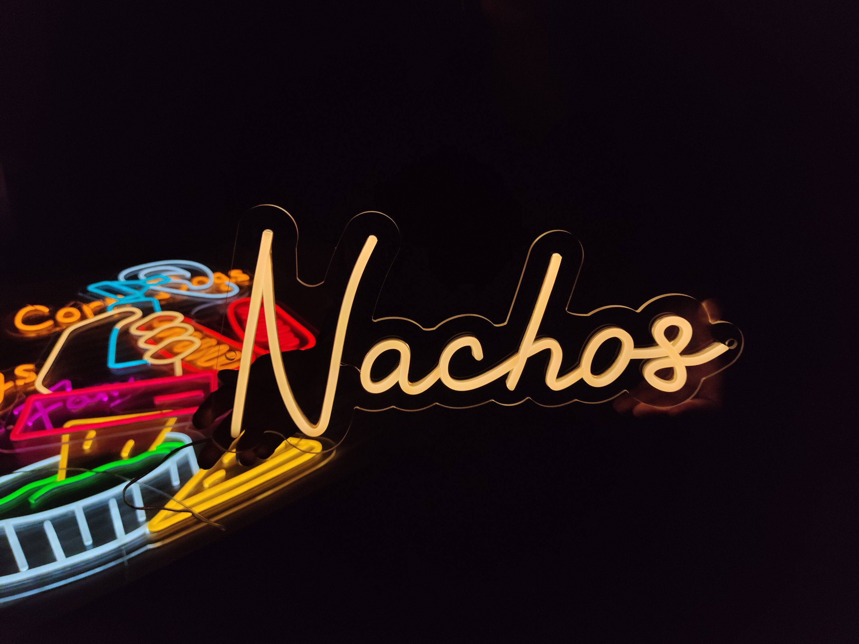 Nachos Insegna Al Neon A LED 40x29 Cm | Luci Da Parete Dimmerabili Alimentate USB | Per Ristoranti, Bar, Camion, Cucina | Acrilico E LED Flessibile