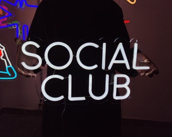 Rockstar Social Club, Rockstar Games' Social Club neon sign…