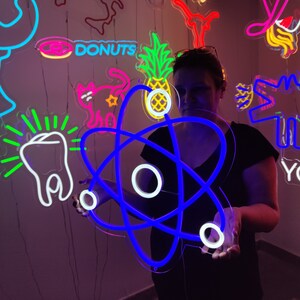 Molecule Neon Sign, Atom Neon Light, Human Molecule Led Sign, Electrons ...