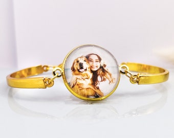 photo bracelet, personalised with your own image, photo bangle in gold, rose gold.