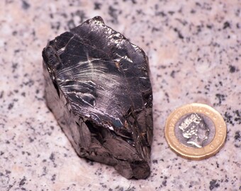 Elite Shungite 1 stone, 40-45 grams, for water purification, genuine shungite from Karelia Healing and Protection