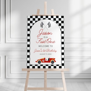 Cartello di benvenuto per il primo compleanno stampato e spedito Fast One, decorazione personalizzata per la festa del primo compleanno, decorazione per auto da corsa, poster personalizzato, schiuma