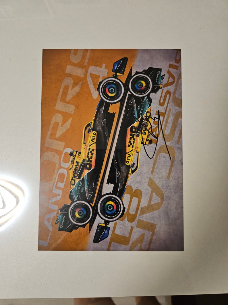 Poster A4 Lando Norris Formule 1 2024 - Photo Signée Avec Poster A4 Lando Norris Formule 1 2024 - Photo Signée Avec