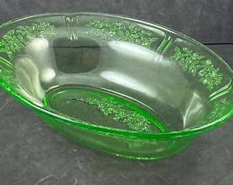Amber Sharon Cabbage rose Depression glass Butter dish with cover 
