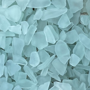 Petits bijoux en verre de mer aqua léger Verre de mer Verre d&#39;océan Verre de plage dégringolé Verre de mer artisanal Verre d&#39;art Verre de mer