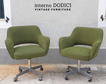 1 sur 2 Mid Century Modern Swivel Egg Chair - Mobiltecnica - chaise de bureau - Italie 60s