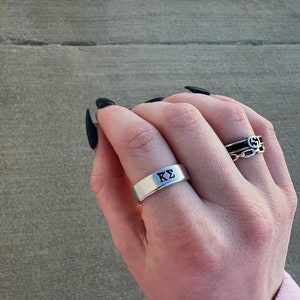 Griechischer Buchstaben Ring
