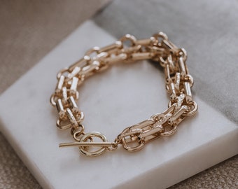 Gold chunky chain bracelet, Toggle bracelet, Multilink Chain bracelet, Statement bracelet, Thick Gold Curb Chain bracelet, Textured chain