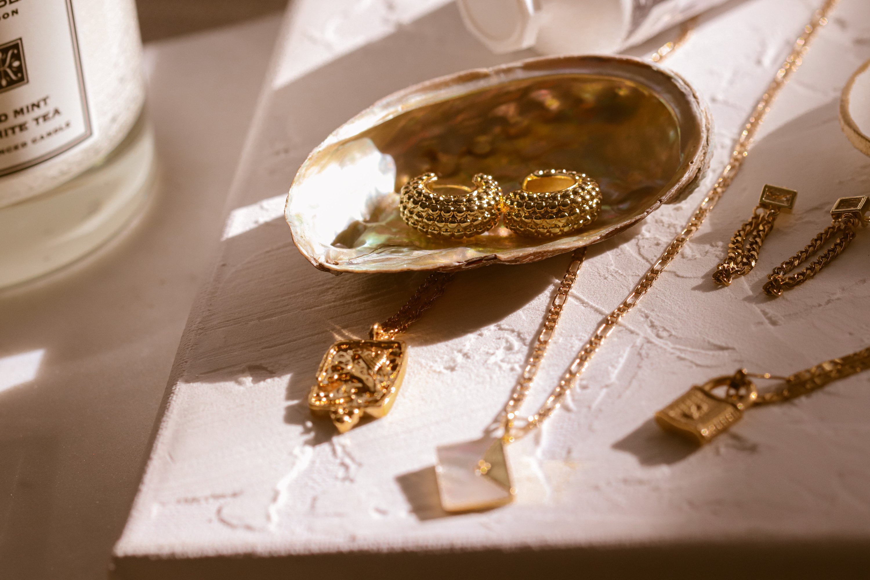 How Much Is A 14k Gold Chain Worth? Ultimate 2023 Guide