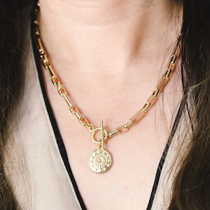 Chunky gold coin necklace, disk necklace, circle necklace, gold toggle necklace, chunky link chain necklace,  layer necklace, coin necklace