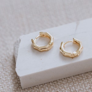 13mm Bamboo Earrings Hoops, Gold huggie hoop earrings, layering earrings, Dainty small gold hoop, Everyday Hoops, Delicate earrings, Riaka