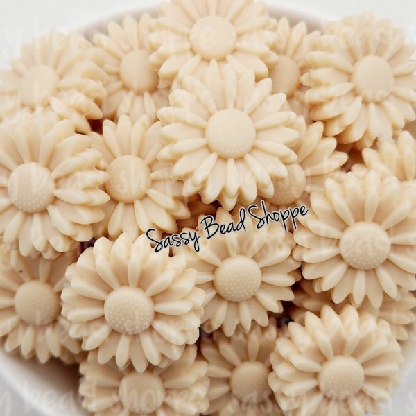 22mm Oatmeal Daisy Silicone Beads, Flower Shaped Silicone Beads, Daisy Silicone Beads, Focal Beads, Silicone Beads, Daisy Beads, Wholesale