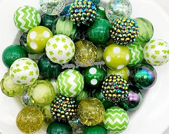 Shamrock 20mm Acrylic Beads Set of 24, Craft Bead Mix for Pens, Wristlets, Keychains, Cookie Scribes, Necklaces, DIY Jewelry Projects