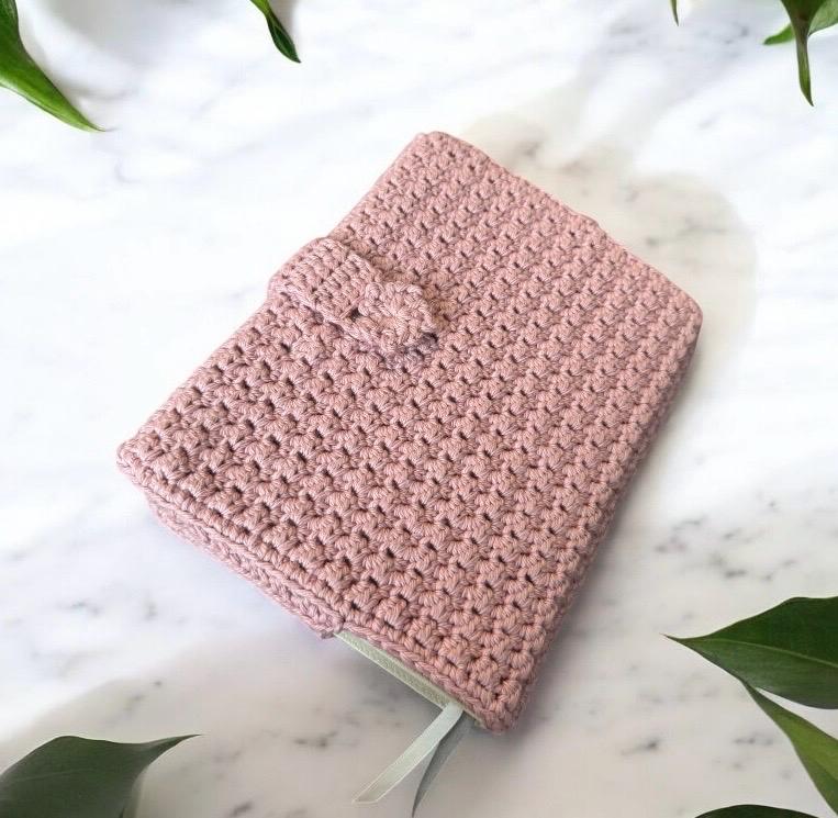 Crochet Bible Sleeve, Book Cover, crochet book cover, crochet book accessories, book sleeve, Bible cover, Bible sleeve