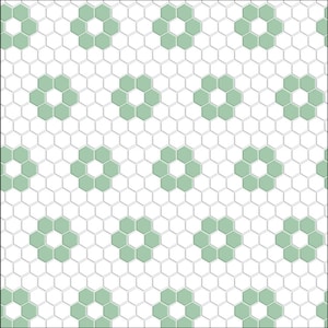 Pode incluir: Um padrão sem costura de azulejos hexagonais verdes e brancos. Os azulejos são dispostos em um padrão repetitivo de estrelas de seis pontas.