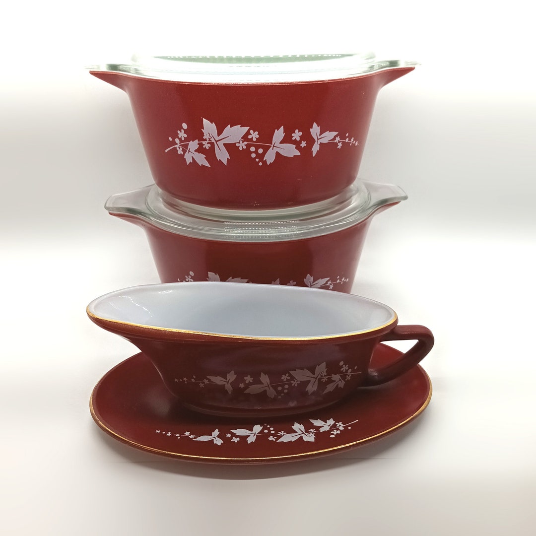 JAJ Pyrex, Hawthorn Berry, Claret, Red Pyrex, Pyrex Casserole Dish With ...