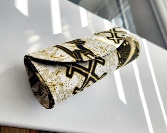 Hard glasses case with Wax fabric, Glasses protector with cowrie shells - HUA
