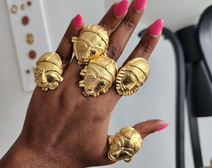 Adjustable ring in gilded bronze with mask - SRAN