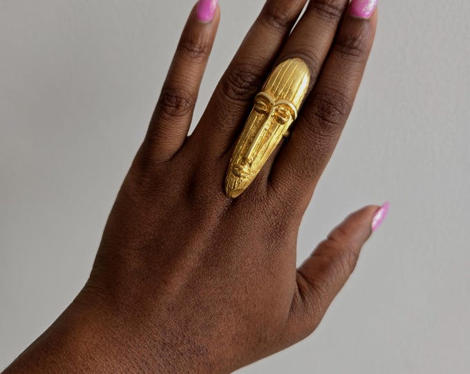 Adjustable ring in fine gold-plated bronze, African mask-shaped ring, Ethnic jewelry, African jewelry - SEMA