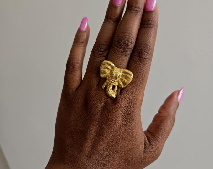 Gold-plated bronze ring in the shape of an elephant - Elephant ring - Ethnic jewelry - Afro jewelry - SWUI