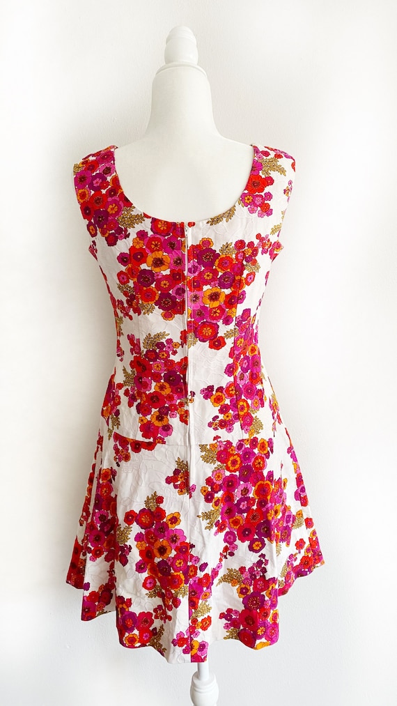 Vintage 1960s 60s Dayglo Floral Textured Barkclot… - image 3