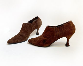 Vintage 1990s 90s Susan Bennis Warren Edwards Quilted Brown Suede Stiletto Boot Pumps