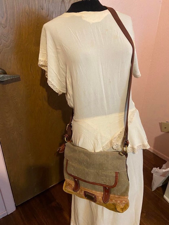 Amazon.com: Fossil Women's Jolie Leather Hobo Purse Handbag, Black (Model:  ZB1434001) : Clothing, Shoes & Jewelry