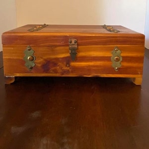 Vintage Cedar Jewelry/Candy Box