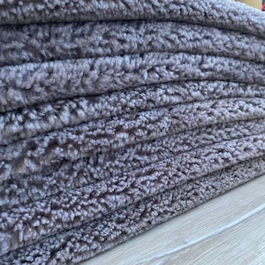 Genuine sheepskin Rug,upholstery leather,fur floor rug,Home Decor,short fur shearing,Grey curly sheepskin,chair cover,100x70 cm,3,3 x 2,3 ft