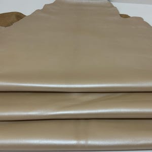 3 Pcs METALLIC BEIGE Premium Quality Lambskin,Lamb leather,Soft thin leather,Lambskin Hide, 5-7 Sgft, 35&#39;&#39;x27&#39;&#39;, Thickness 1.2 mm-MT001
