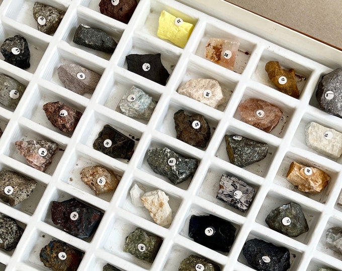 Rocks Mineral Gemstone Collection Identification Kit Vintage 1988 Geoscience Industries Specimen Identification Lot in Original Box